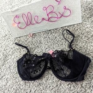 NWOT Victoria's Secret Very Sexy Black Lace / Sequin Bra 34C